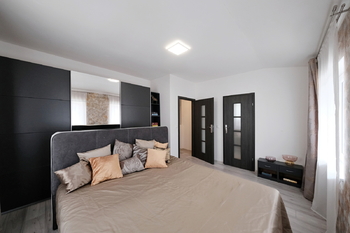 Ložnice - Pronájem domu 124 m², Nelahozeves