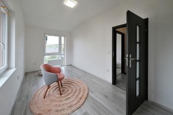 Pokoj 2 - Pronájem domu 124 m², Nelahozeves