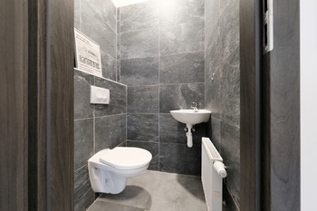 Samostatné WC - Pronájem domu 124 m², Nelahozeves