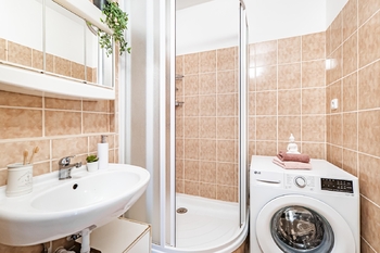 Prodej bytu 2+1 v osobním vlastnictví 59 m², Praha 8 - Kobylisy