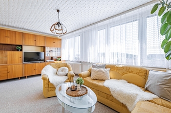 Prodej bytu 2+1 v osobním vlastnictví 59 m², Praha 8 - Kobylisy