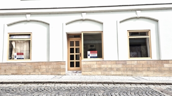 Pronájem obchodních prostor 130 m², Louny
