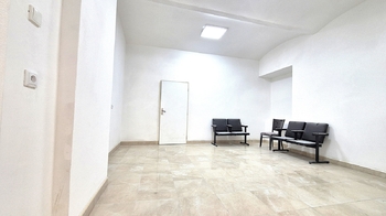 Pronájem obchodních prostor 130 m², Louny