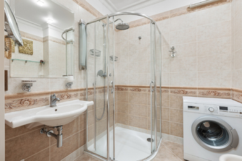 Prodej bytu 2+kk v osobním vlastnictví 64 m², Karlovy Vary
