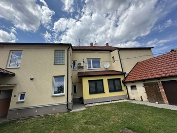 Prodej bytu 3+1 v osobním vlastnictví 70 m², Pohořelice
