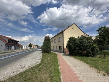 Prodej bytu 3+1 v osobním vlastnictví 70 m², Pohořelice