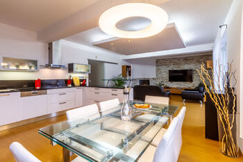 Pronájem domu 160 m², Velké Přílepy