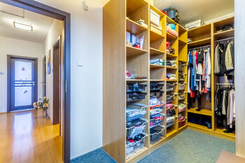 Pronájem domu 160 m², Velké Přílepy