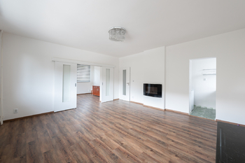 Prodej domu 330 m², Měchenice