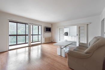 Prodej domu 330 m², Měchenice