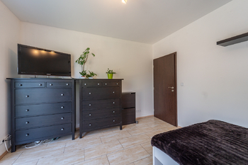 Prodej domu 160 m², Rostoklaty