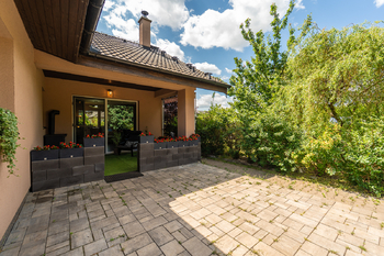 Prodej domu 160 m², Rostoklaty