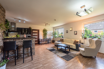 Prodej domu 160 m², Rostoklaty