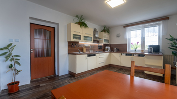Prodej domu 131 m², Letonice