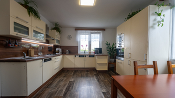 Prodej domu 131 m², Letonice