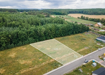 Prodej pozemku 1408 m², Olešná