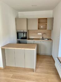 kuchyně - Pronájem bytu 2+kk v družstevním vlastnictví 59 m², Prachatice
