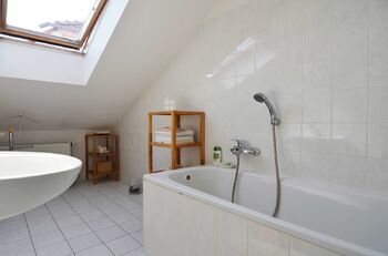 Pronájem bytu 1+kk v osobním vlastnictví 45 m², Praha 6 - Lysolaje