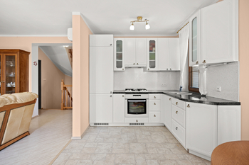 Prodej domu 176 m², Jenišov