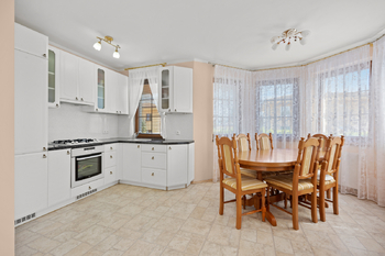 Prodej domu 176 m², Jenišov