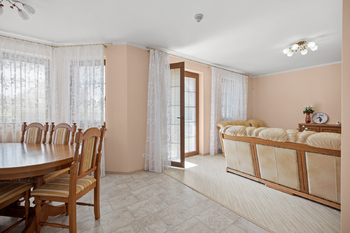 Prodej domu 176 m², Jenišov
