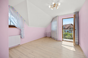 Prodej domu 176 m², Jenišov