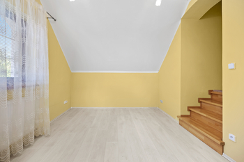 Prodej domu 176 m², Jenišov