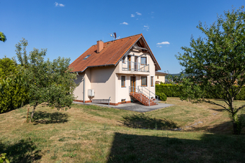 Prodej domu 176 m², Jenišov
