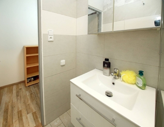 Pronájem bytu 1+kk v osobním vlastnictví 29 m², Praha 4 - Modřany