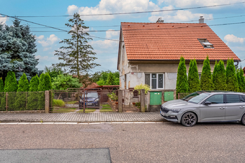 Prodej domu 100 m², Černožice