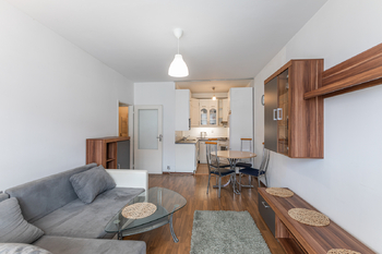 Pronájem bytu 3+kk v osobním vlastnictví 60 m², Praha 9 - Kyje
