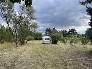 Prodej pozemku 1566 m², Břeclav