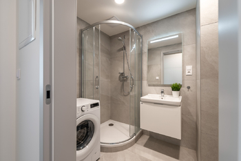 Pronájem bytu 1+kk v osobním vlastnictví 34 m², Praha 4 - Háje