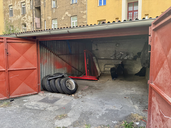 Prodej garáže 16 m², Praha 3 - Žižkov