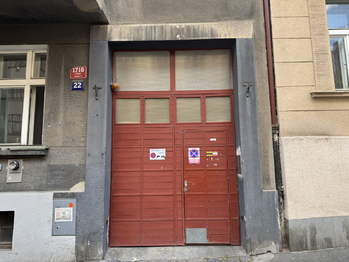 Prodej garáže 16 m², Praha 3 - Žižkov