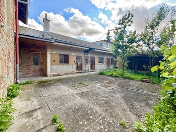 Prodej domu 95 m², Želeč