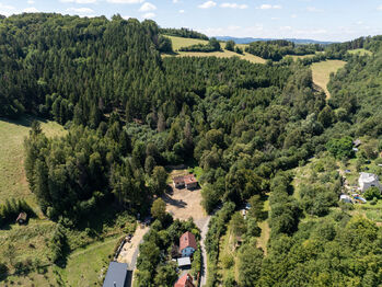 Prodej pozemku 1034 m², Vsetín