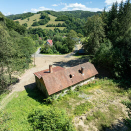 Prodej pozemku 1034 m², Vsetín
