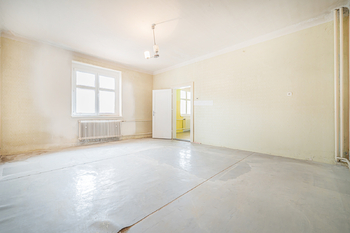 Prodej domu 302 m², Praha 9 - Dolní Počernice