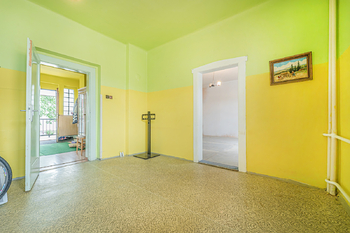 Prodej domu 302 m², Praha 9 - Dolní Počernice