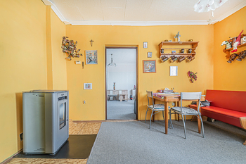 Prodej domu 302 m², Praha 9 - Dolní Počernice