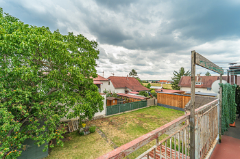 Prodej domu 302 m², Praha 9 - Dolní Počernice