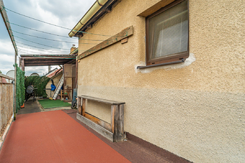 Prodej domu 302 m², Praha 9 - Dolní Počernice