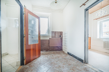 Prodej domu 302 m², Praha 9 - Dolní Počernice