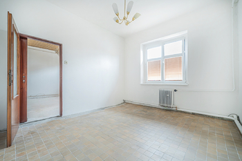 Prodej domu 302 m², Praha 9 - Dolní Počernice