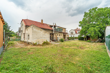 Prodej domu 302 m², Praha 9 - Dolní Počernice