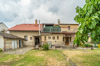 Prodej domu 302 m², Praha 9 - Dolní Počernice