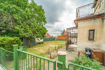 Prodej domu 302 m², Praha 9 - Dolní Počernice