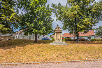 Prodej domu 302 m², Praha 9 - Dolní Počernice