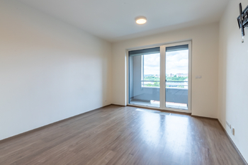 Prodej bytu 1+kk v osobním vlastnictví 27 m², Praha 4 - Michle